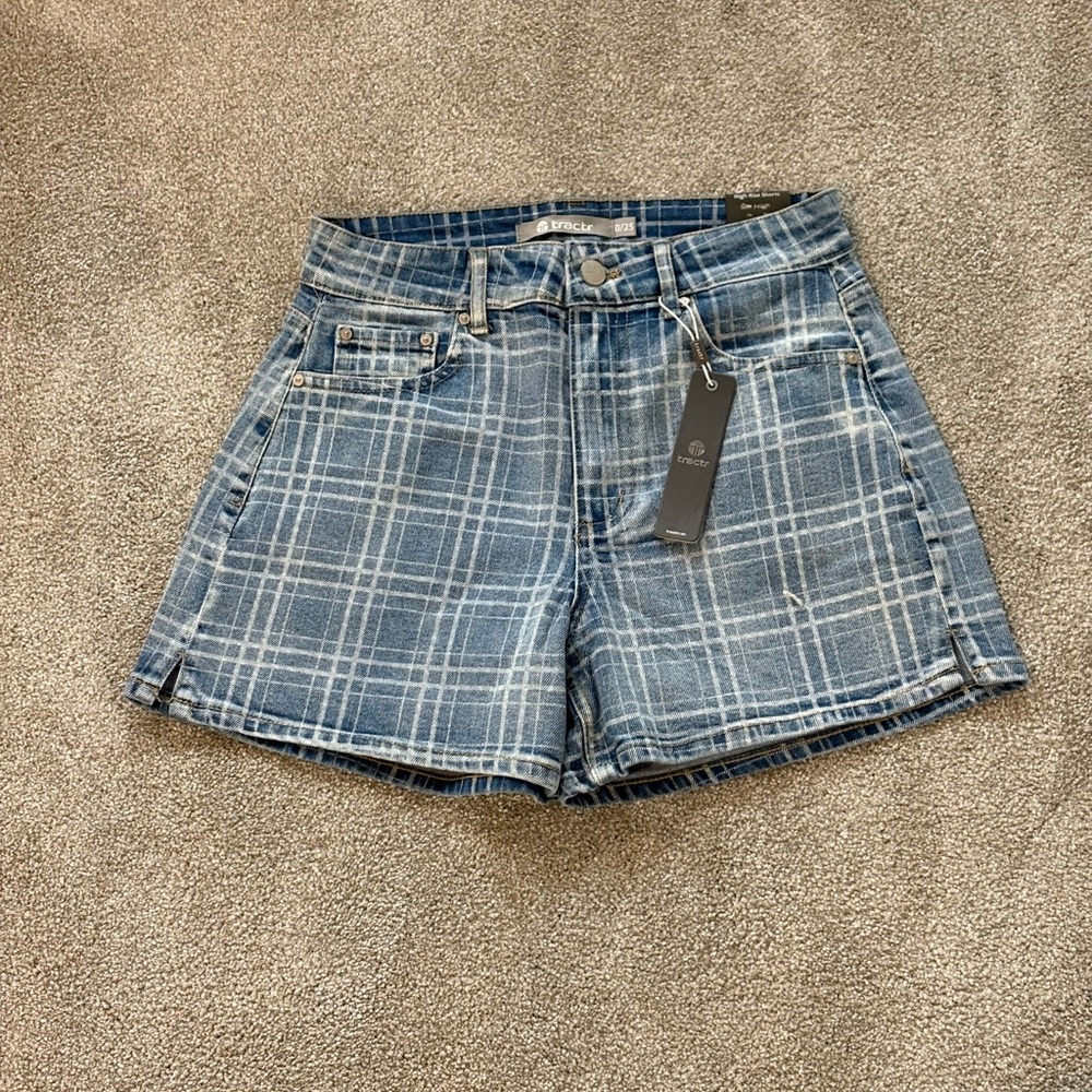 Tractr Blue Jean Shorts with White Plaid Design// Sz 25/0